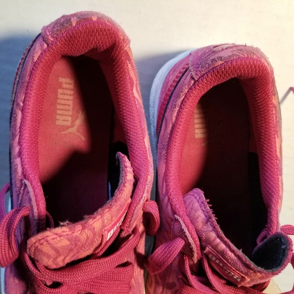 PUMA pink print SIZE 6 TENNIS SHOES sneakers - Picture 8 of 8